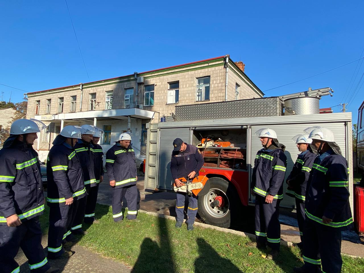 photo 5217820764659639049 y