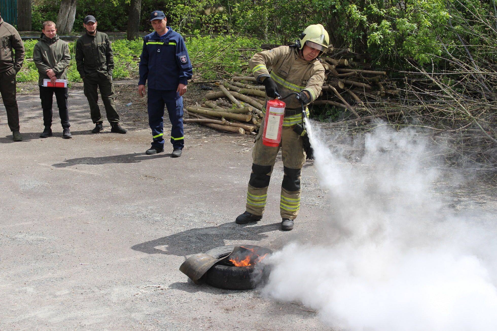 Інструктаж з використання вогнегасника