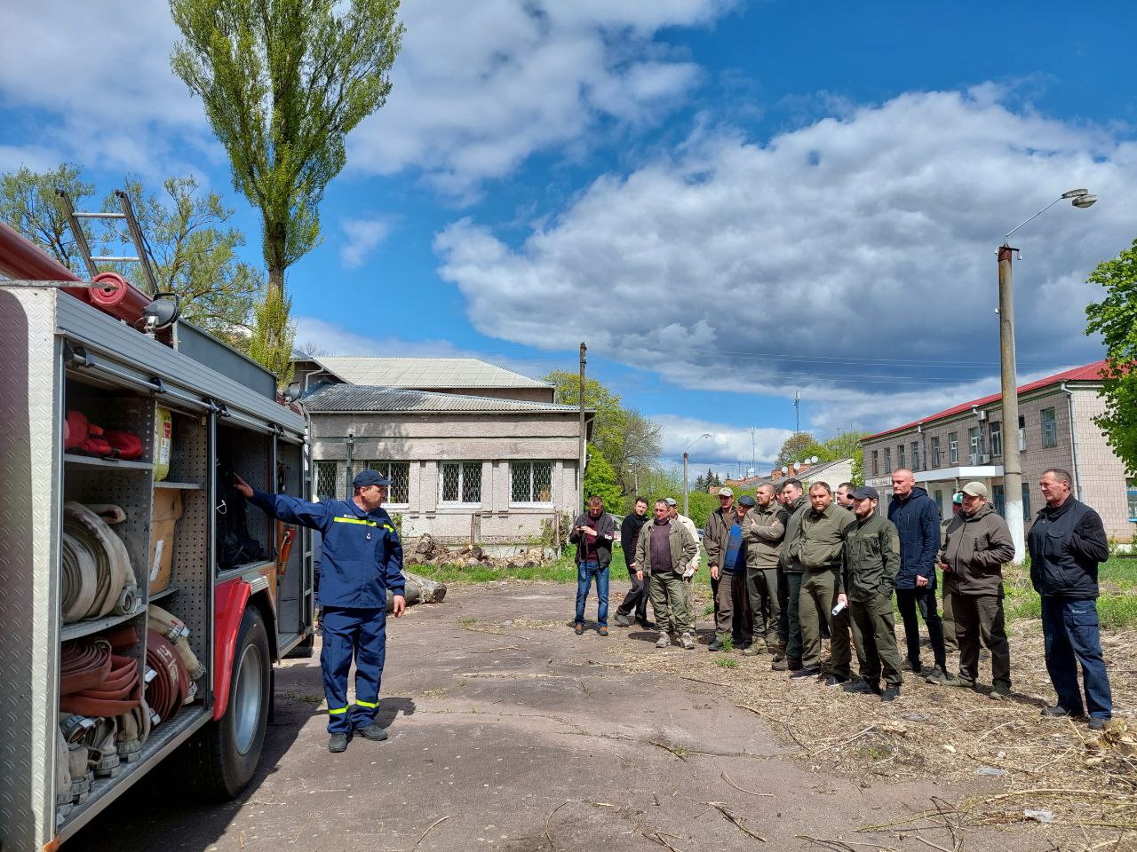 Наповнення пожежної машини
