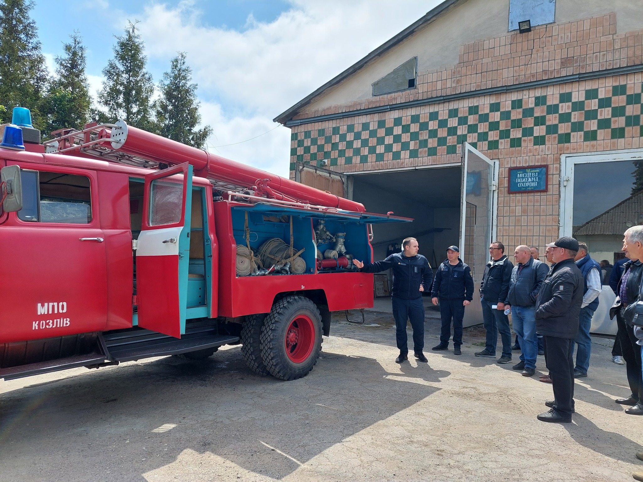 Практичне навчання членівдобровільної пожежної дружини 19 травня 2023 року